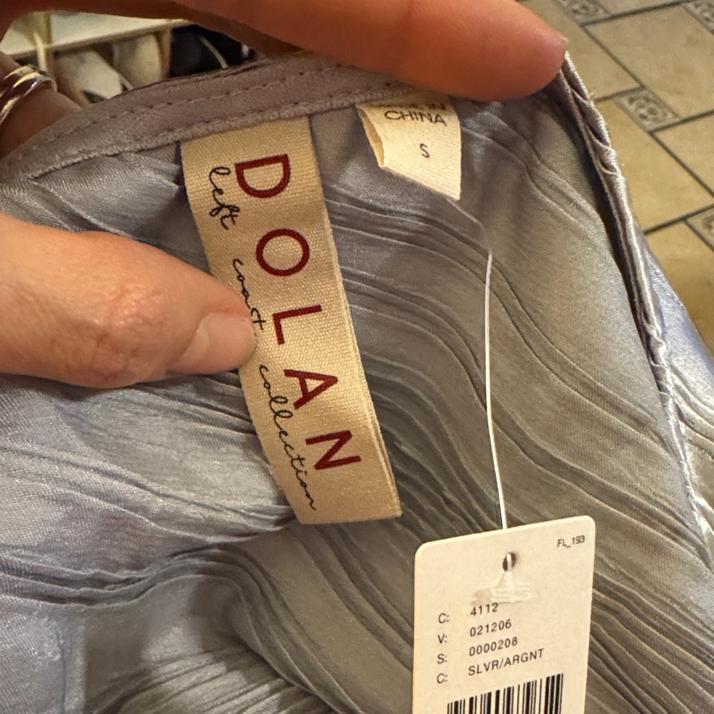 Anthropologie Dolan Silver One-Shoulder Top Small NWT - Picture 4 of 5